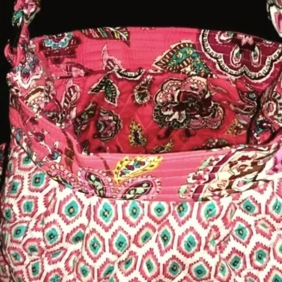 #404 Vera Bradley retired handbag - Picture 3 of 6